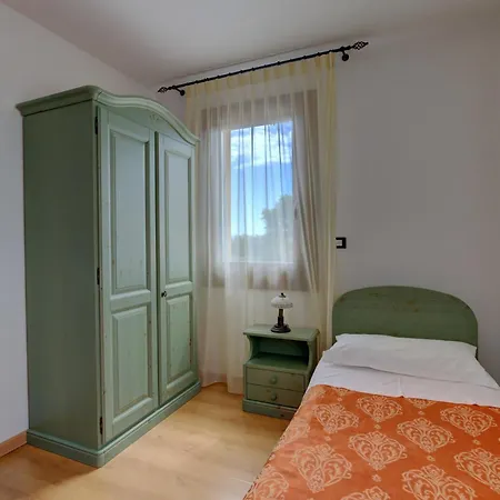 La Di Anselmi Палаццоло-делло-Стелла